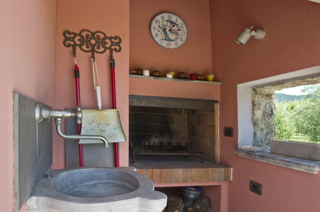 Caise Villa Castelnuovo Magra Room photo