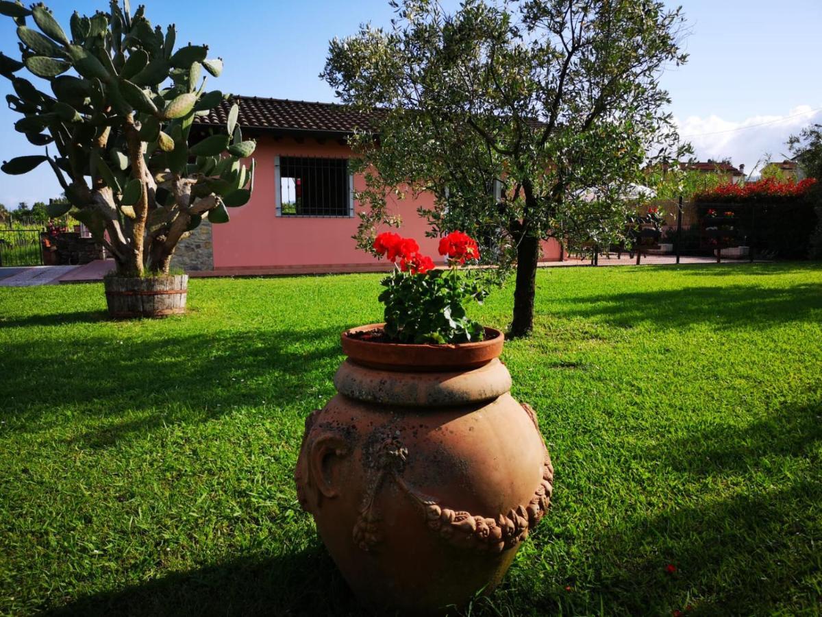 Caise Villa Castelnuovo Magra Exterior photo